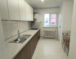 Apartament cu 3 camere, decomandat, Gradini Manastur, 90 mp