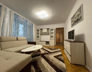 Apartament 3 camere, 2 dormitoare, 70,5 mp, logie, izolat termic