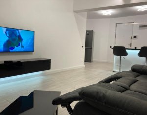 Apartament modern de inchiriat, 2 camere, parcare subterana, Complexul Wings