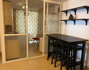 Apartament  modern cu 3 camere în Florești