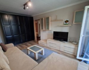 Inchiriere apartament 3 camere etaj 3/4 in Zorilor