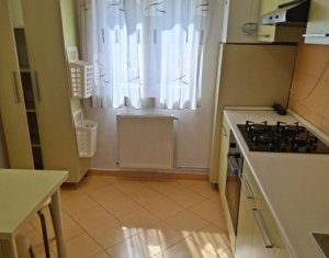 Inchiriere apartament 3 camere etaj 3/4 in Zorilor