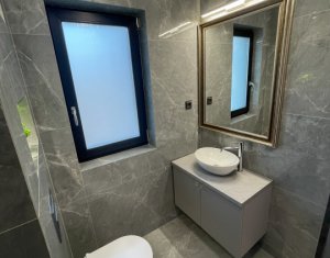 Duplex ultrafinisat, Voronet, cartier Iris, parcare, terasa, curte