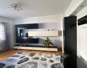Apartament 3 camere decomandat, 87 mp, balcon, zona Piata Cipariu, Centru