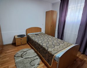 Apartament de inchiriat cu 3 dormitoare la casa in Someseni