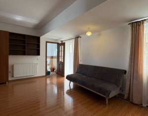 Apartament cu 3 camere, parcare, zona strazii Campului