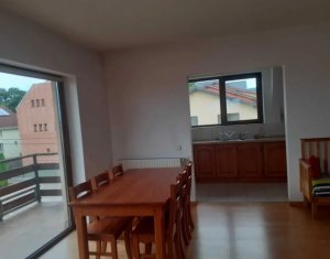 Apartament 3 camere si 2 balcoane in Europa