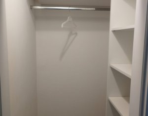 Apartament cu 3 camere, decomandat, Piata Flora
