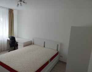 Apartament cu 3 camere, decomandat, Piata Flora