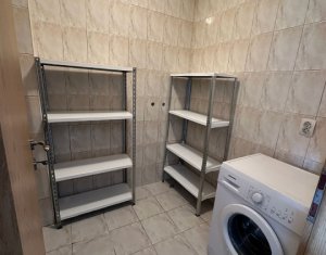 Apartament de inchiriat, 3 camere, loc de parcare, Zona Closca 