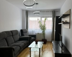 Apartament de inchiriat, 3 camere, loc de parcare, Zona Closca 