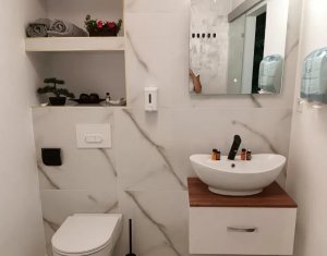 Penthouse exclusivist cu terasă de 80 mp în Florești