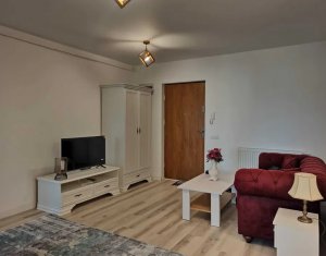 Appartement 3 chambres à louer dans Cluj-napoca, zone Zorilor