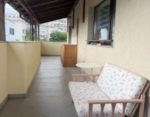 Apartament 3 camere in cartierul Intre Lacuri