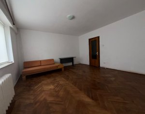 Apartament cu 3 camere decomandate de închiriat în Gheorgheni