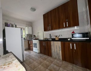 Apartament cu 3 camere decomandate de închiriat în Gheorgheni