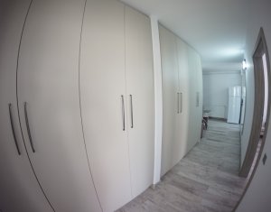 Apartament cu 2 camere, decomandat, lux, zona Iulius Mall