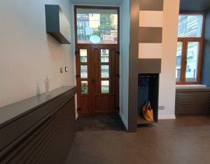 Bureau à louer dans Cluj-napoca, zone Centru