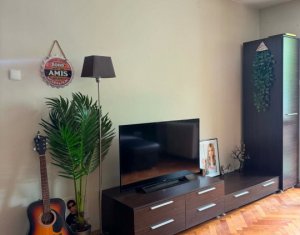Apartament 2 camere, Str. Republicii, parcare privată