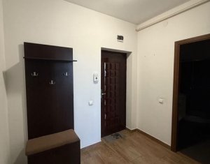 Apartament cu 3 camere in zona Vivo