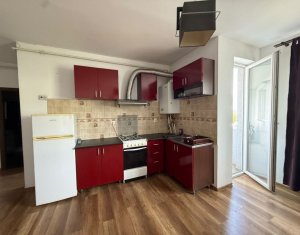 Apartament cu 3 camere in zona Vivo