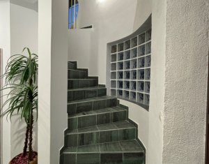 Casa de inchiriat, 180 mp, Andrei Muresanu, 6 parcari, garaj terasa, zona Sigma
