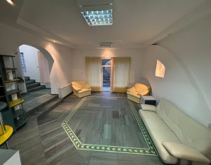 Casa de inchiriat, 180 mp, Andrei Muresanu, 6 parcari, garaj terasa, zona Sigma