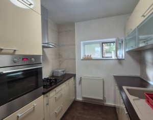 Casa individuala, garaj, 3 parcari, 210mp, gradina, Dambul Rotund
