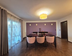 Casa individuala, garaj, 3 parcari, 210mp, gradina, Dambul Rotund