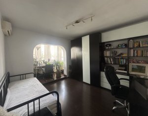 Lakás 4 szobák kiadó on Cluj-napoca, Zóna Plopilor