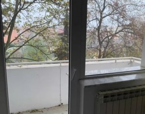Apartament 3 camere, decomandat, Piata Cipariu, Bulevardul Nicolae Titulesu