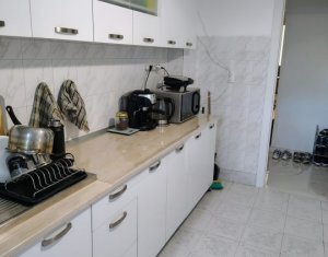 Apartament 3 camere decomandat, Piata CIpariu, Bulevardul Nicolae Titulesc