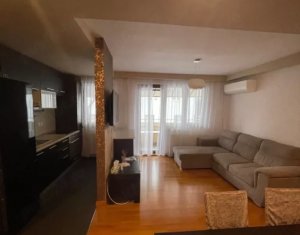 Apartament lux, 3 camere, parcare, zona Andrei Muresanu