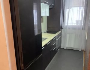 Apartament lux, 3 camere, parcare, zona Andrei Muresanu