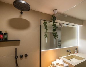 Apartament 3 camere, Centru, Gradina 200mp, Bulevardul 21 Decembrie 1989