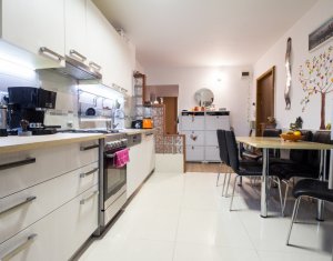 Apartament cu 3 camere, modern, 2 locuri parcare, Manastur