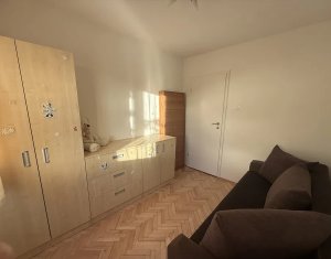 Apartament 3 camere, Manastur, zona Big, balcon, centrala proprie