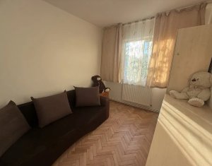 Apartament 3 camere, Manastur, zona Big, balcon, centrala proprie