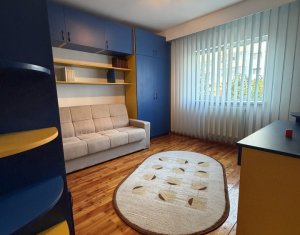 Apartament cu 3 camere în zona Mărăști