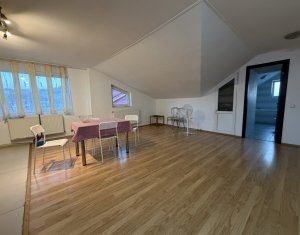 Apartament cu 3 camere, zona Eroilor, Florești
