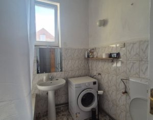 Apartament 3 camere semidecomandate, Centru, terasa, curte