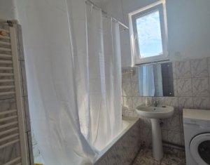 Apartament 3 camere semidecomandate, Centru, terasa, curte