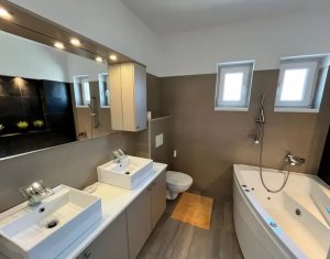 House 5 rooms for rent in Cluj-napoca, zone Iris