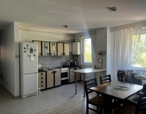 Apartament 3 camere, Sopor, baza sportiva Gheorgheni, parcare subterana, balcon