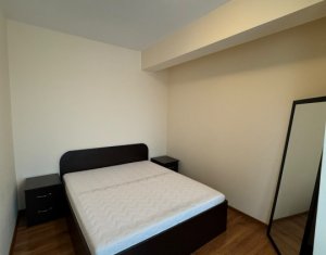 Apartament 2 camere semidecomandat, zona strazii Traian, parcare