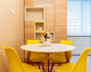 Apartament cu 4 camere si parcare in zona Platinia, cu parcare, pet friendly
