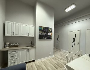 Central, 2 camere, 2 bai, modern renovat, UMF, Stomatologie 