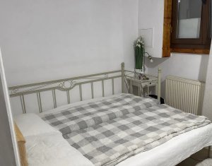Apartament cu 3 camere decomandate in zona Semicentrala