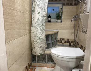 Apartament cu 3 camere decomandate in zona Semicentrala