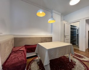 Apartament spatios 85mp, camera de zi, dormitor, 2 bai, pta Muzeului 